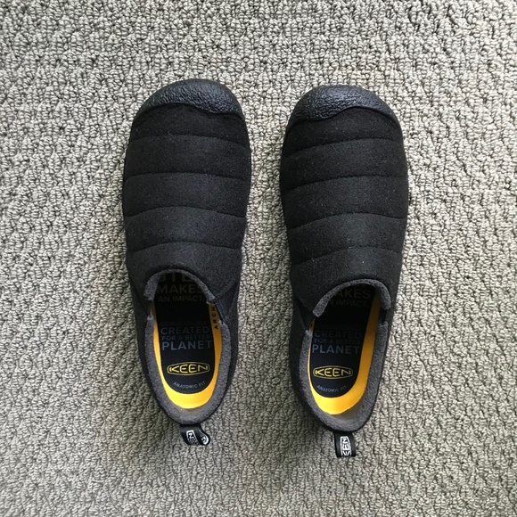 Keen Men’s Howser II Slip On Slippers In Black Felt/Black, Size 9 - Picture 6 of 11